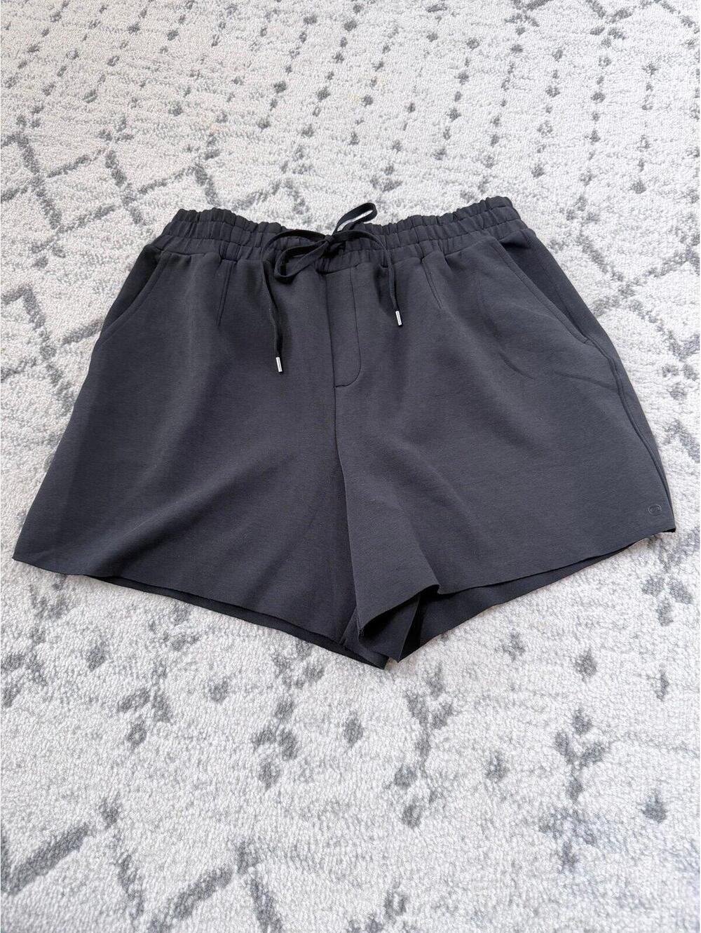 New with tags CALIA by Carrie Underwood Soft Scuba Sweatshort XL Black